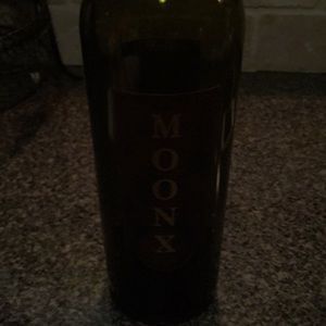 Meet your Posher, Lena